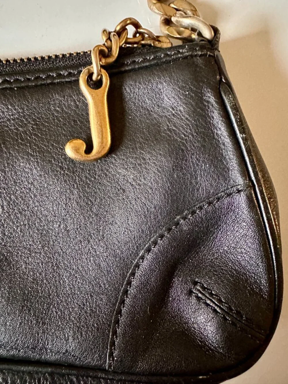 Vintage Y2K Juicy Couture Black Leather Heart Lock Baguette Bag